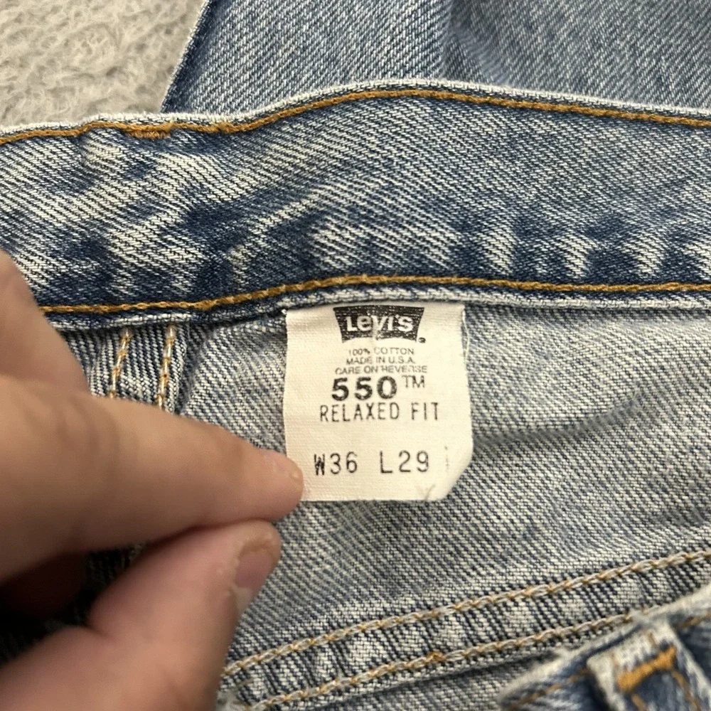 Vintage Levis Jeans Mens 36x29 Blue Denim 550 Relaxed Fit American Work Wear